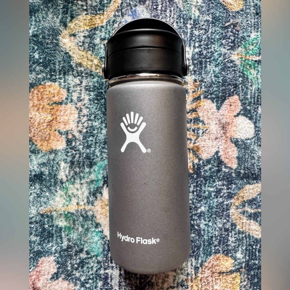 Hydro Flask Wide Mouth 16 oz in Graphite Water Bottle
